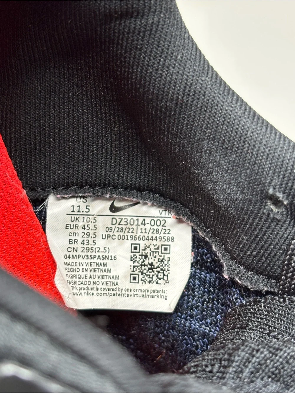 Nike men react